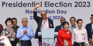 In this election, Tharman Shanmugaratnam secured a significant mandate with 70.4% of the votes, defeating his two Chinese-origin opponents, Ng Kok Song and Tan Kin Lian, who garnered 15.7% and 13.88% of the votes, respectively.
